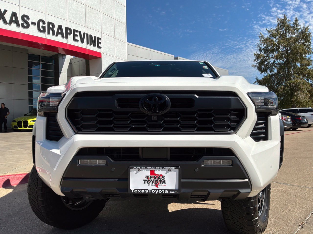 Used 2024 Toyota Tacoma TRD Off-Road w/ TRD Off Road Premium Package AWD/4WD image 3