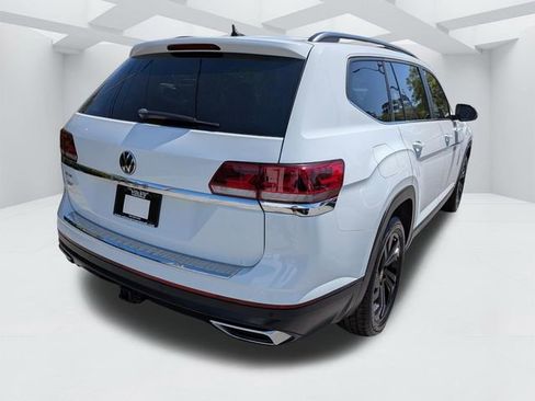 Used 2023 Volkswagen Atlas SE w/ Black Wheel Package FWD image 5
