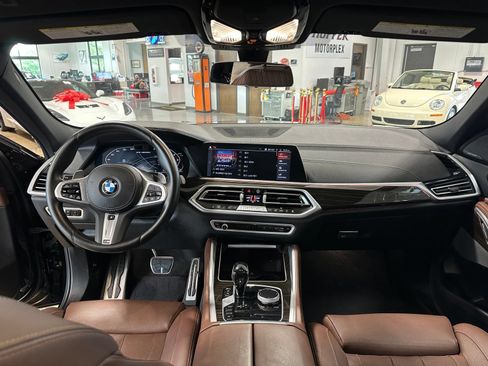 Used 2023 BMW X6 M50i AWD/4WD image 17