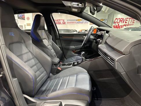 Used 2024 Volkswagen Golf R AWD/4WD image 9
