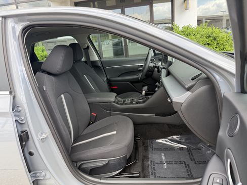 Used 2026 Hyundai Sonata SE FWD image 18