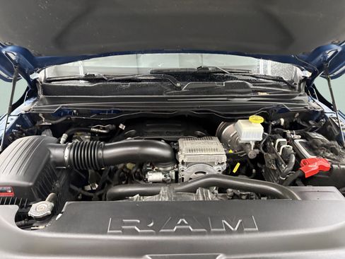 Used 2024 RAM 1500 Big Horn AWD/4WD image 8