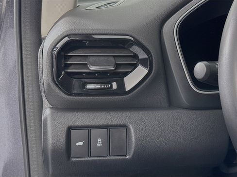 Certified 2023 Honda Pilot Touring image 10