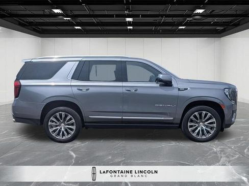 Used 2021 GMC Yukon Denali w/ Denali Premium Package AWD/4WD image 6