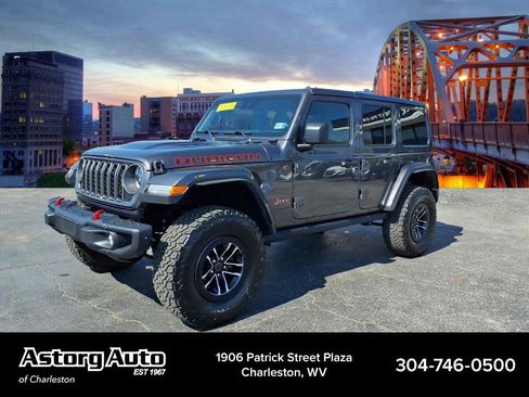 Used 2025 Jeep Wrangler Unlimited Rubicon AWD/4WD image 7