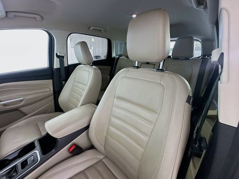 Used 2019 Ford Escape Titanium AWD/4WD image 21