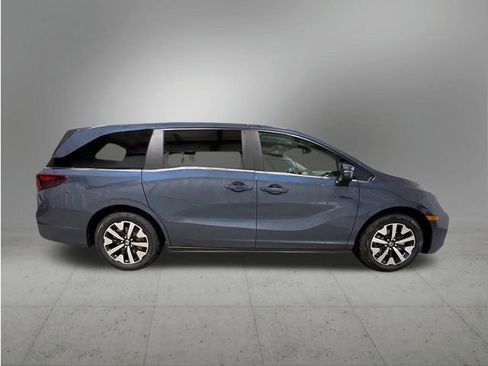 New 2026 Honda Odyssey EX-L image 7