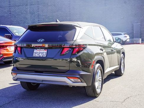 Used 2025 Hyundai Tucson SE image 7