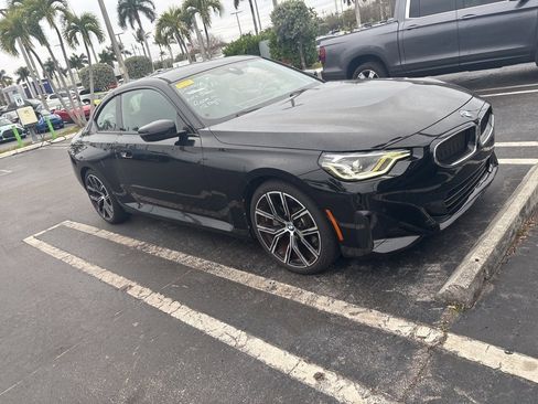 Used 2023 BMW 230i Coupe w/ Premium Package image 7
