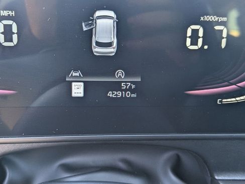 Certified 2023 Kia Sportage EX image 29