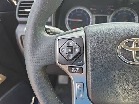 Used 2019 Toyota 4Runner SR5 Premium image 16