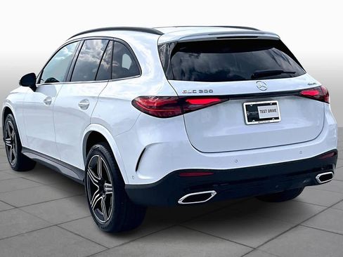 Used 2026 Mercedes-Benz GLC 300 4MATIC image 12