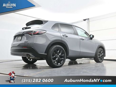 Used 2024 Honda HR-V Sport image 25