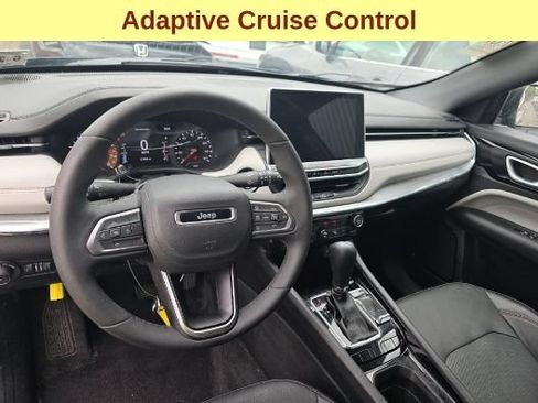 Used 2023 Jeep Compass Limited AWD/4WD image 7