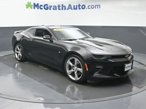 Used 2018 Chevrolet Camaro SS image 2