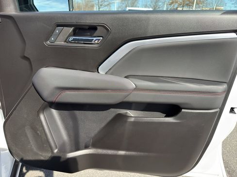 Used 2024 Chevrolet Colorado Z71 w/ Z71 Convenience Package 2 image 32