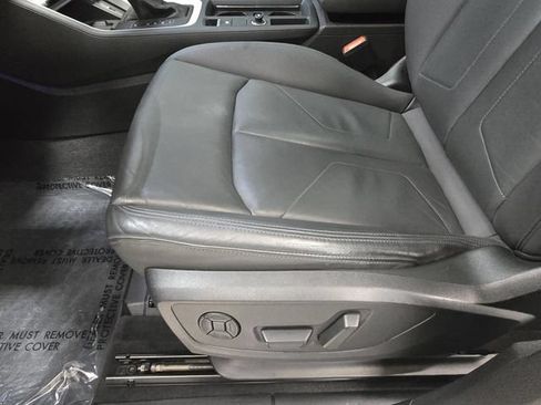 Used 2021 Audi Q3 2.0T Premium Plus w/ Premium Plus Package AWD/4WD image 23