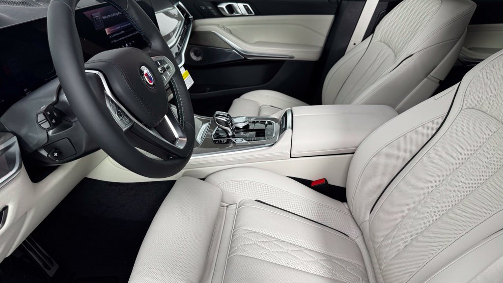 New 2026 BMW ALPINA XB7 AWD/4WD image 14