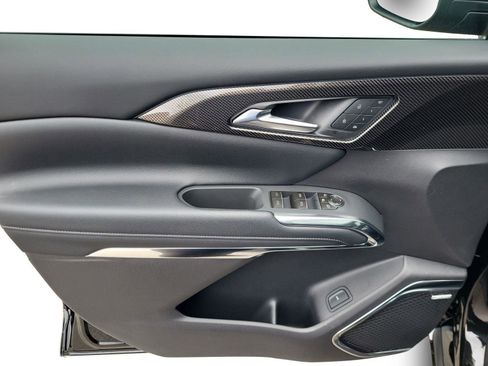 New 2026 Chevrolet Traverse High Country w/ LPO, Floor Liner Package image 9