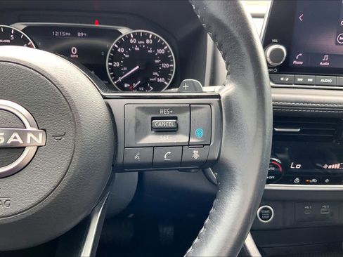 Used 2022 Nissan Rogue SV w/ SV Premium Package FWD image 25