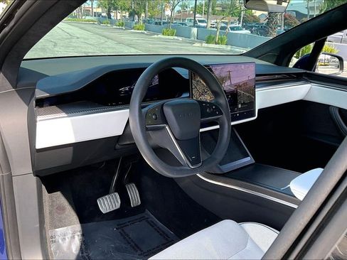 Used 2022 Tesla Model X Plaid AWD/4WD image 16