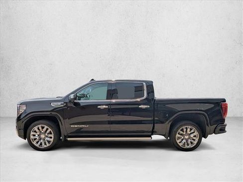 Used 2024 GMC Sierra 1500 Denali w/ Denali Reserve Package AWD/4WD image 9