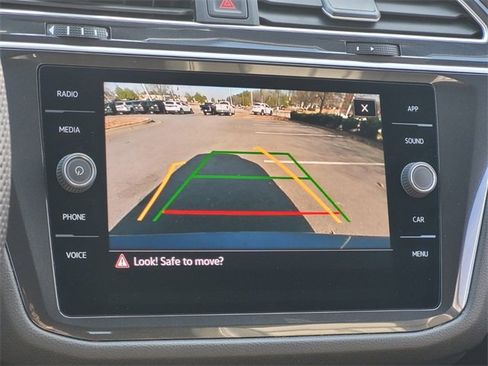 Used 2024 Volkswagen Tiguan SE R-Line image 26