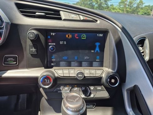 Used 2015 Chevrolet Corvette Stingray Coupe RWD image 15
