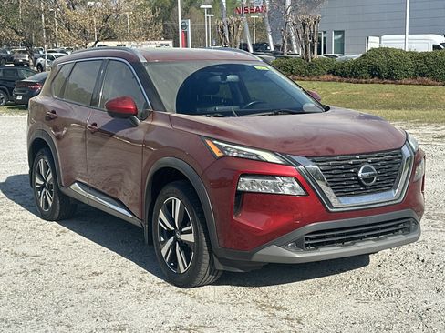 Used 2021 Nissan Rogue SL image 3