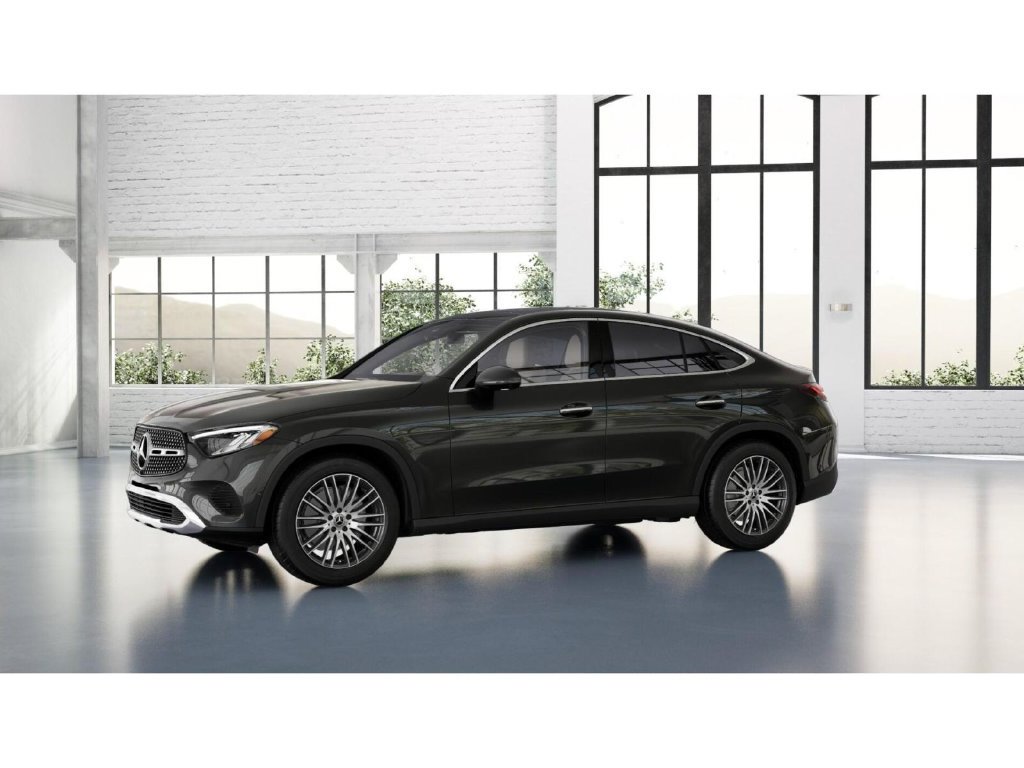 Used 2025 Mercedes-Benz GLC 300 4MATIC image 37