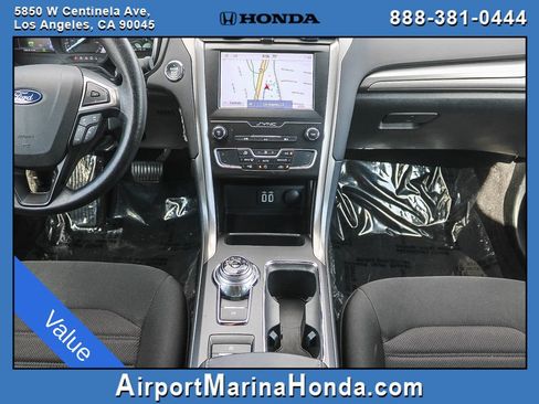 Used 2020 Ford Fusion SE FWD image 6