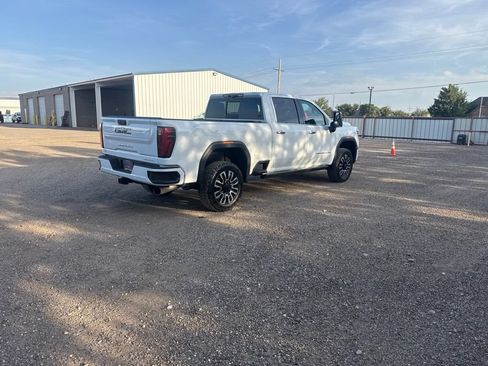Used 2024 GMC Sierra 2500 Denali Ultimate AWD/4WD image 7