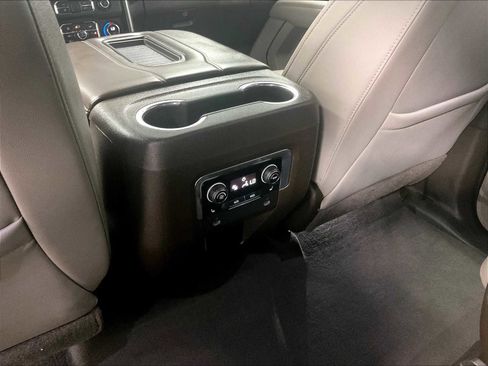 Used 2021 Chevrolet Tahoe LT w/ LT Signature Package image 29