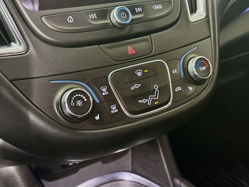 Used 2016 Chevrolet Malibu LT w/ Leather Package image 21