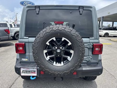 Used 2024 Jeep Wrangler Unlimited Rubicon 4xe AWD/4WD image 6