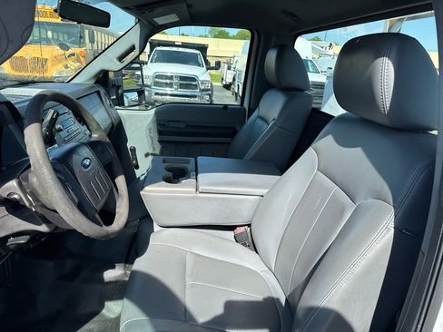 Used 2011 Ford F550 2WD Regular Cab Super Duty w/ Payload Upgrade Pkg image 11
