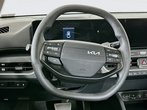 Used 2025 Kia K4 FWD image 18