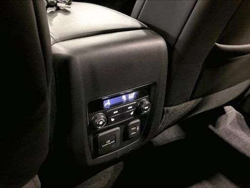 Used 2023 Buick Enclave Avenir w/ Avenir Technology Package AWD/4WD image 36