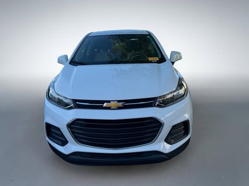 Used 2020 Chevrolet Trax LS w/ Tint and Cruise Package FWD image 2