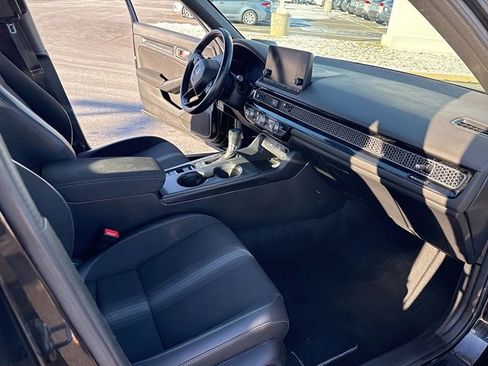 Used 2023 Honda Civic Sport image 16