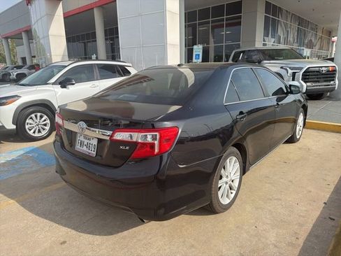 Used 2012 Toyota Camry XLE image 6