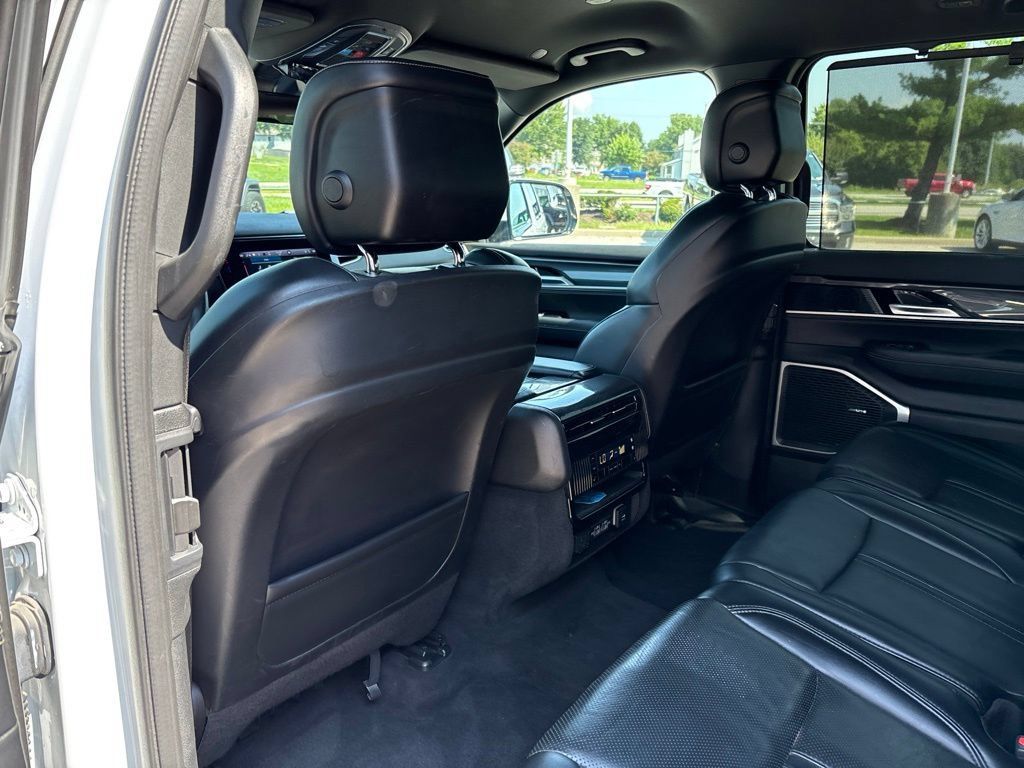 Used 2022 Jeep Wagoneer Series I w/ Convenience Group I AWD/4WD image 39