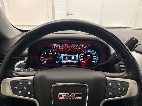 Used 2020 GMC Yukon XL SLT image 30