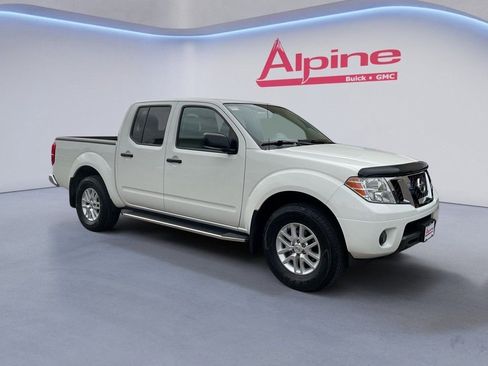 Used 2019 Nissan Frontier SV image 7