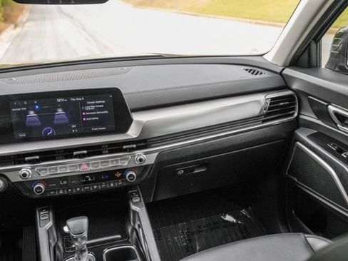 Used 2024 Kia Telluride S FWD image 29