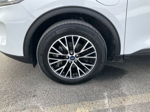 Used 2022 Ford Escape SEL w/ Technology Package image 24