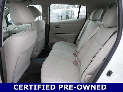 Used 2017 Nissan Leaf SV image 15