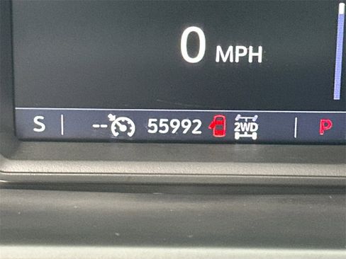 Used 2022 GMC Sierra 1500 SLT w/ SLT Premium Package image 28