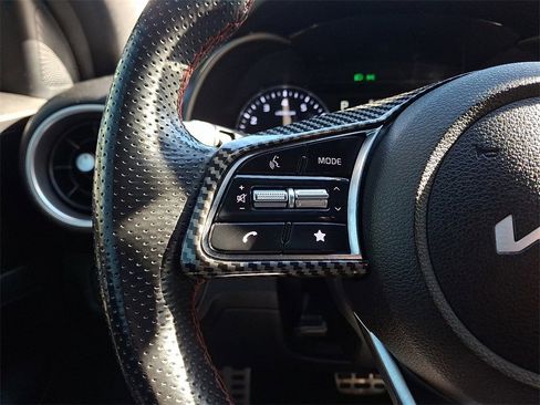 Used 2022 Kia Forte GT w/ GT Technology Package image 21