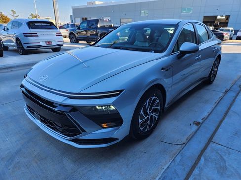 New 2026 Hyundai Sonata Blue image 3